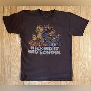 Sesame Street Kicking It Old School Graphic Brown Short Sleeve T-Shirt, Size L